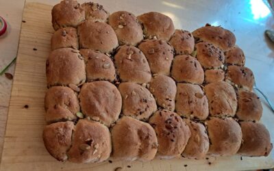 Brot backen und Osternesterl basteln