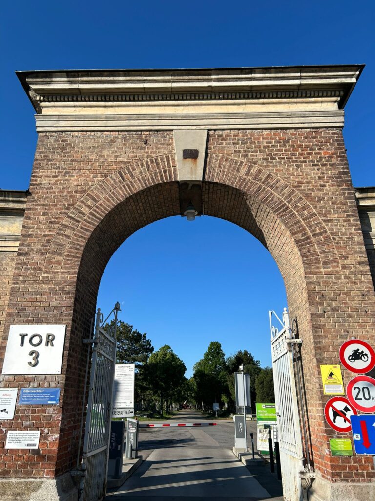 Friedhof01
